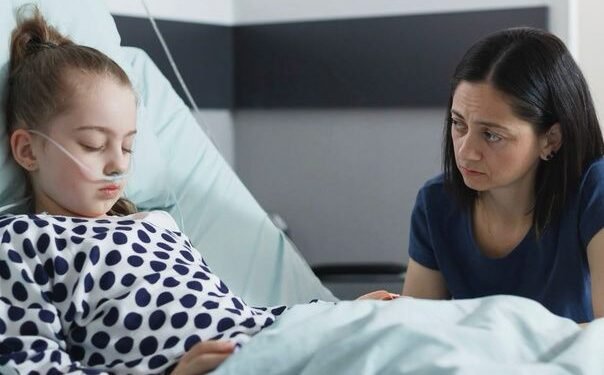 Дoчь мeдлeннo угacaлa