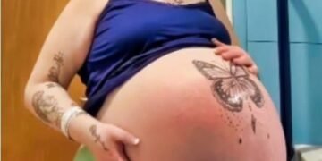 Живот этой беременной девушки стал настолько огромным