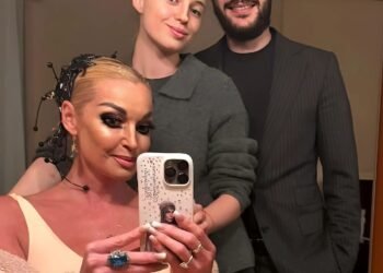 в элегантном белом, Волочкова