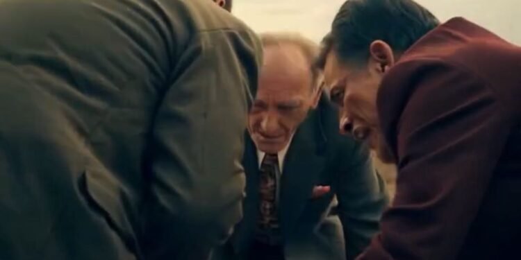 Бык начал топтать гроб. Когда крышка треснула, люди увидели немыслимое…