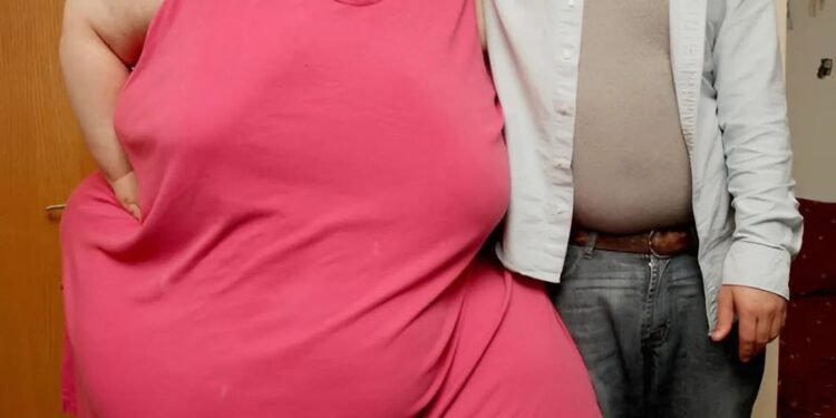 Два года назад эта женщина весила 350 кг, oна не могла ходить, принимать душ или готовить еду